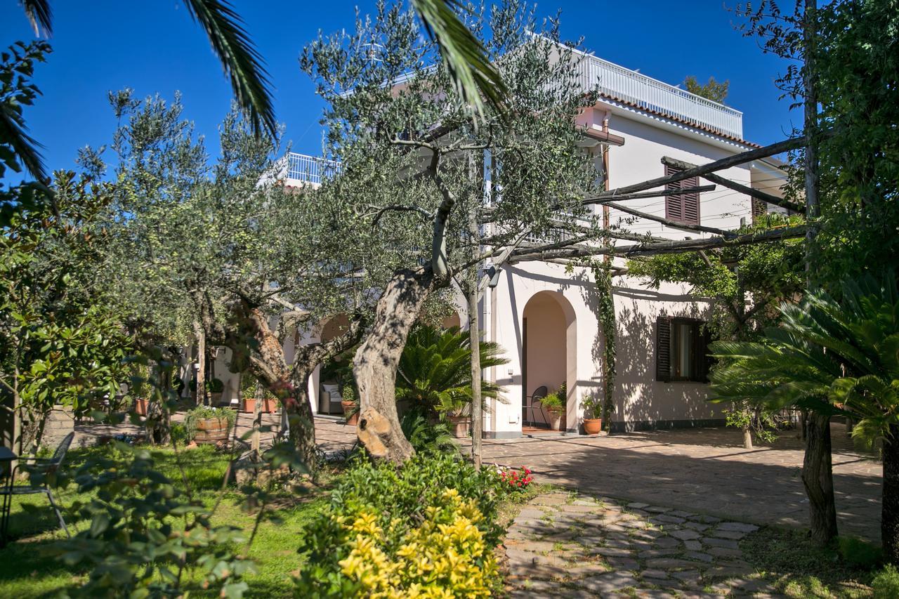 Villa Caprile Масса-Лубренсе Экстерьер фото